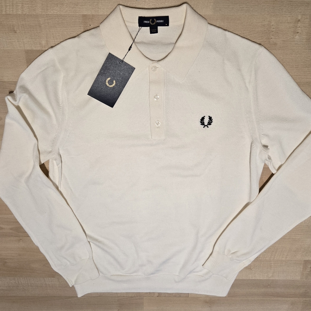 Fred Perry Classic knitted shirt Style: K4535 Col: Ecru